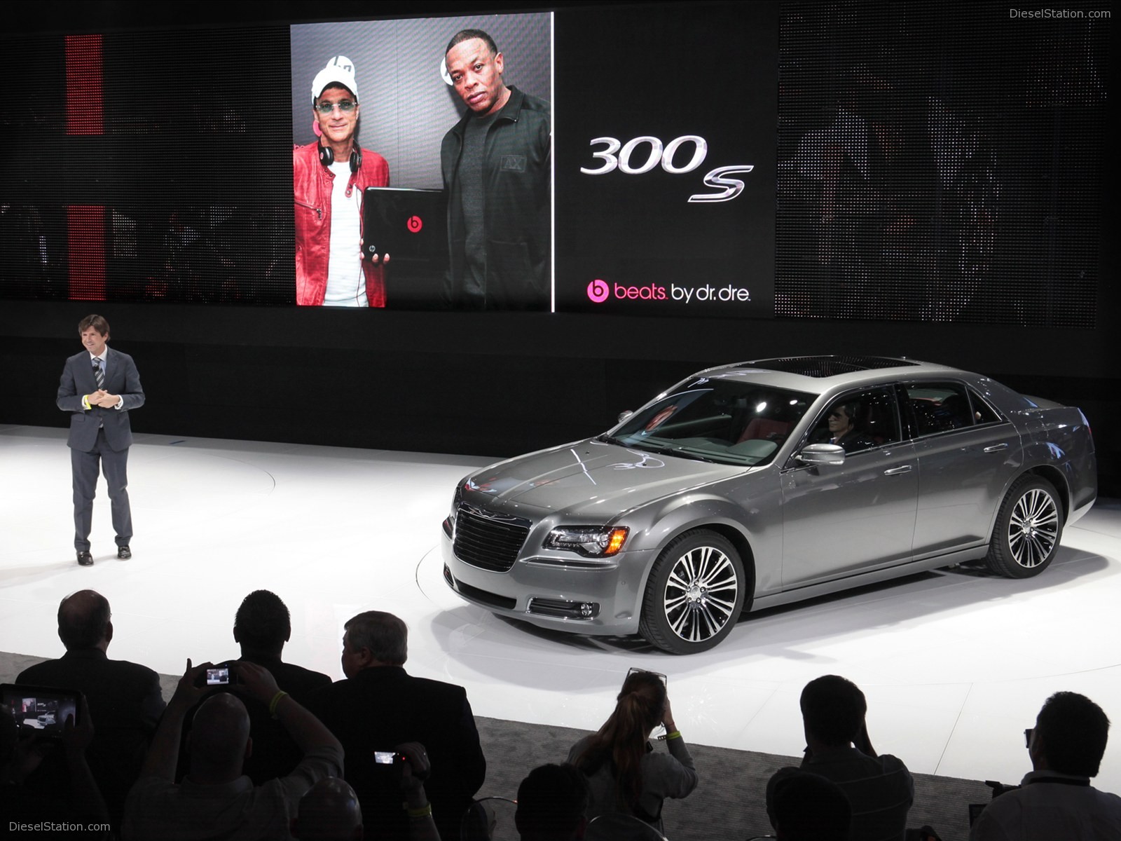 Chrysler 300 SRT8 2012