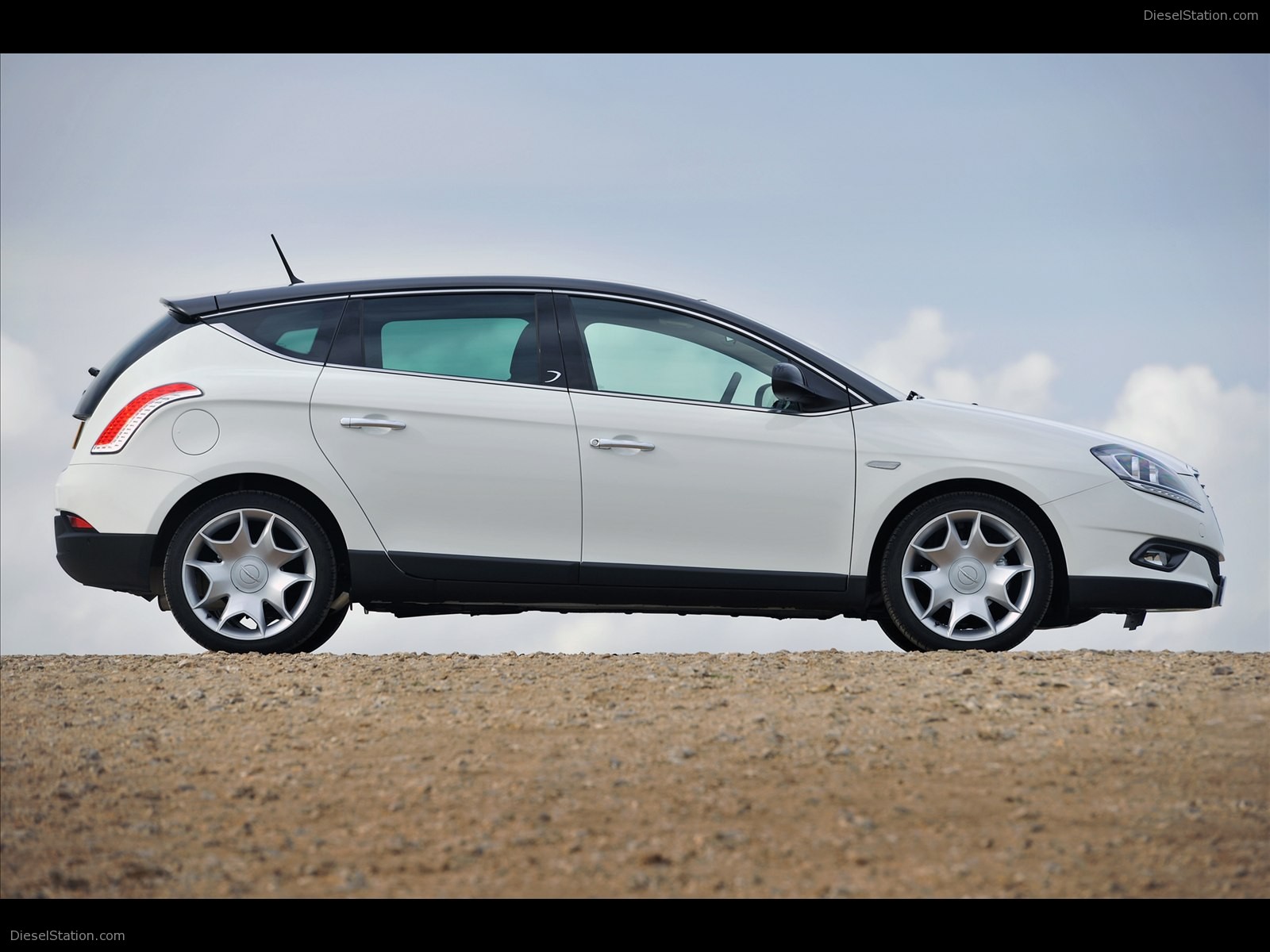 Chrysler Delta 2012