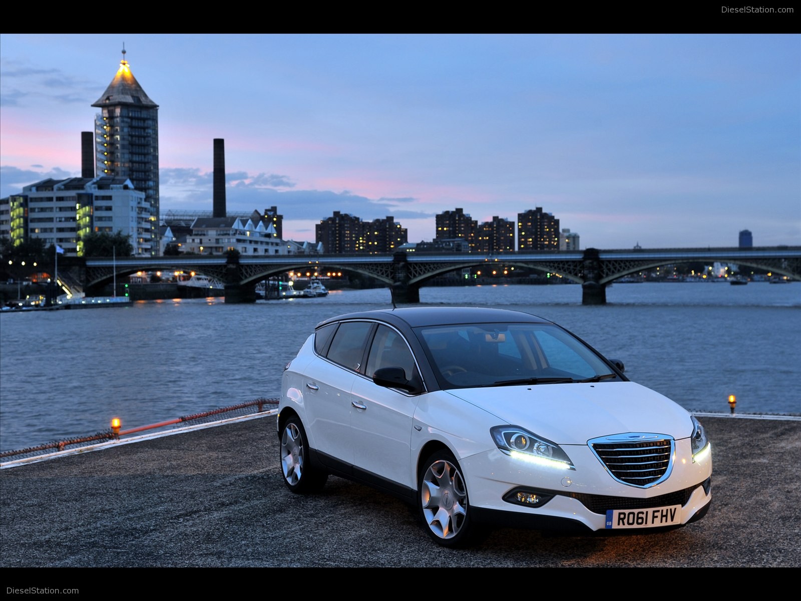 Chrysler Delta 2012