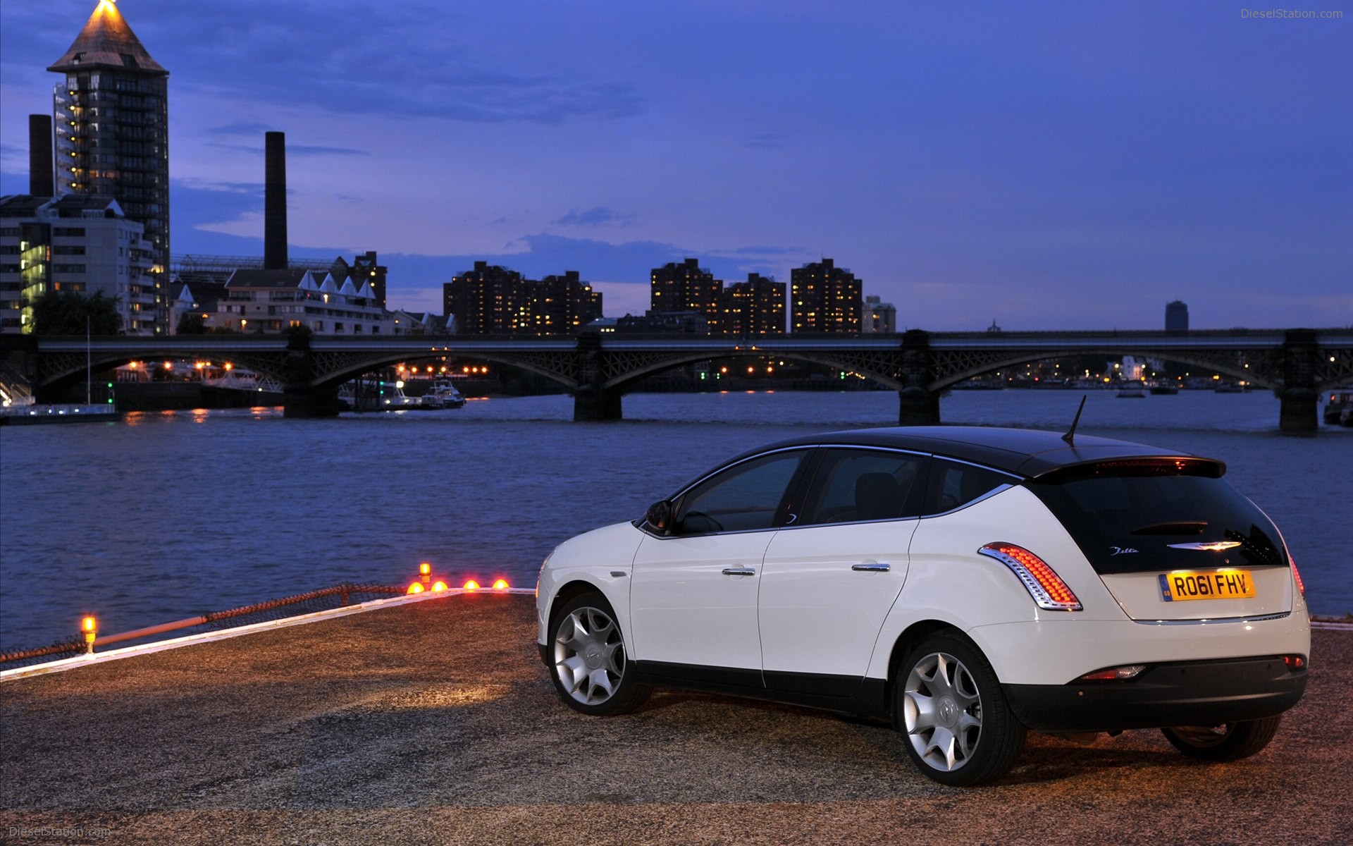 Chrysler Delta 2012