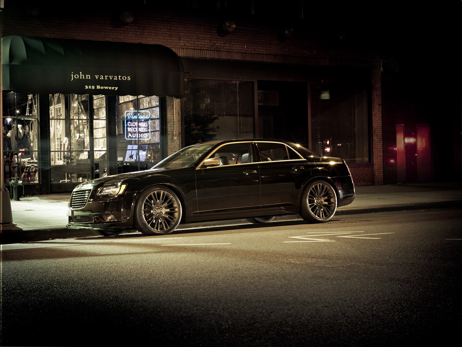 Chrysler 300C John Varvatos Limited Edition 2014