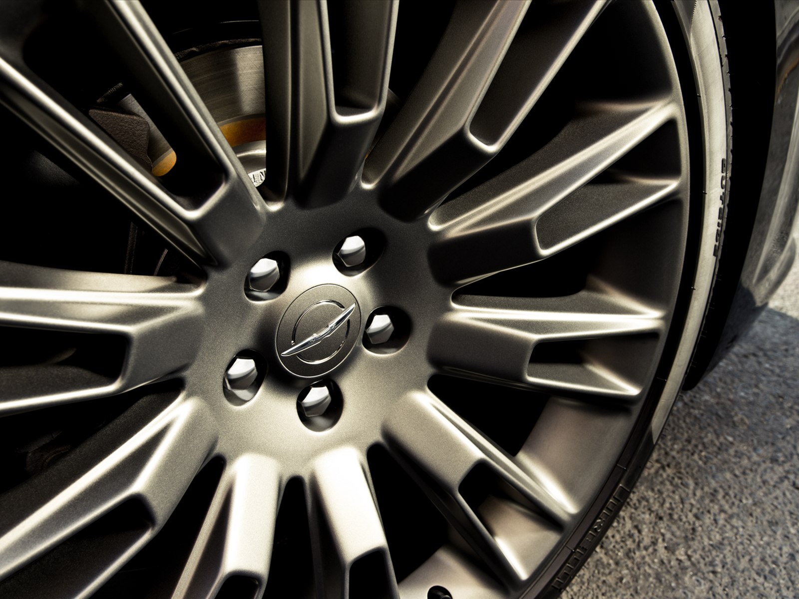Chrysler 300C John Varvatos Limited Edition 2014