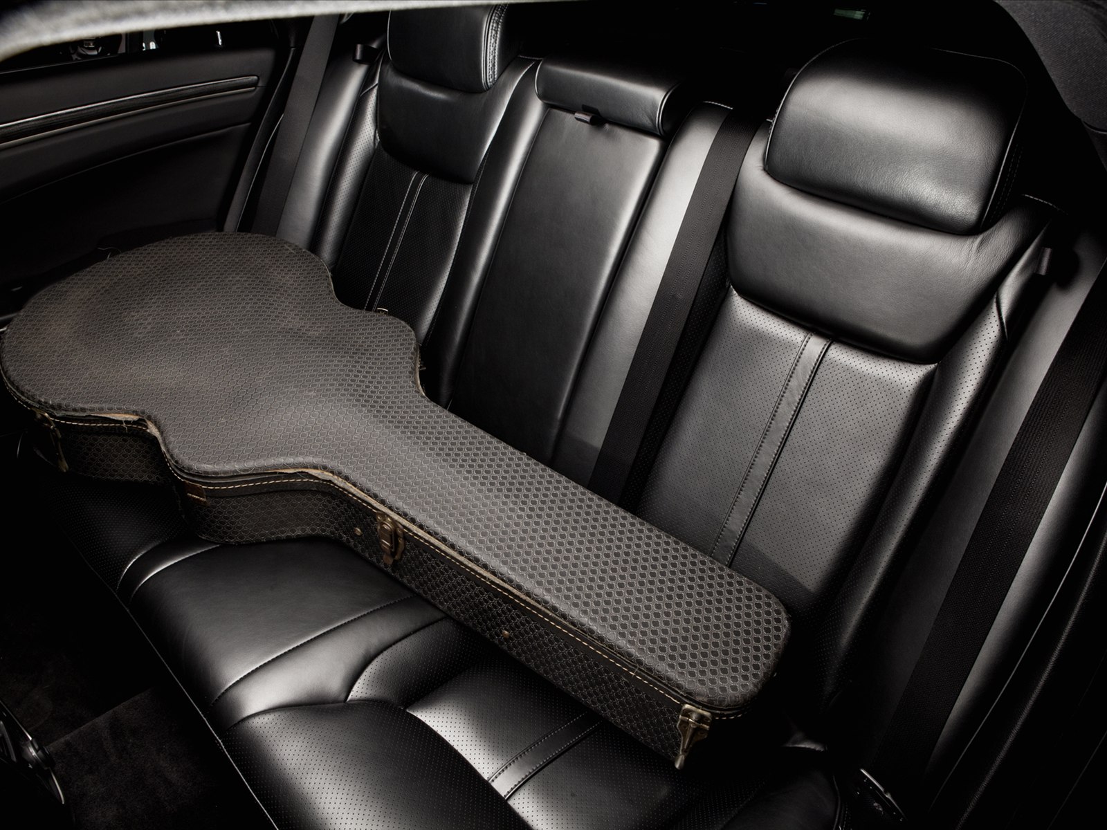 Chrysler 300C John Varvatos Limited Edition 2014 Chrysler 300C John Varvatos Limited Edition 2014