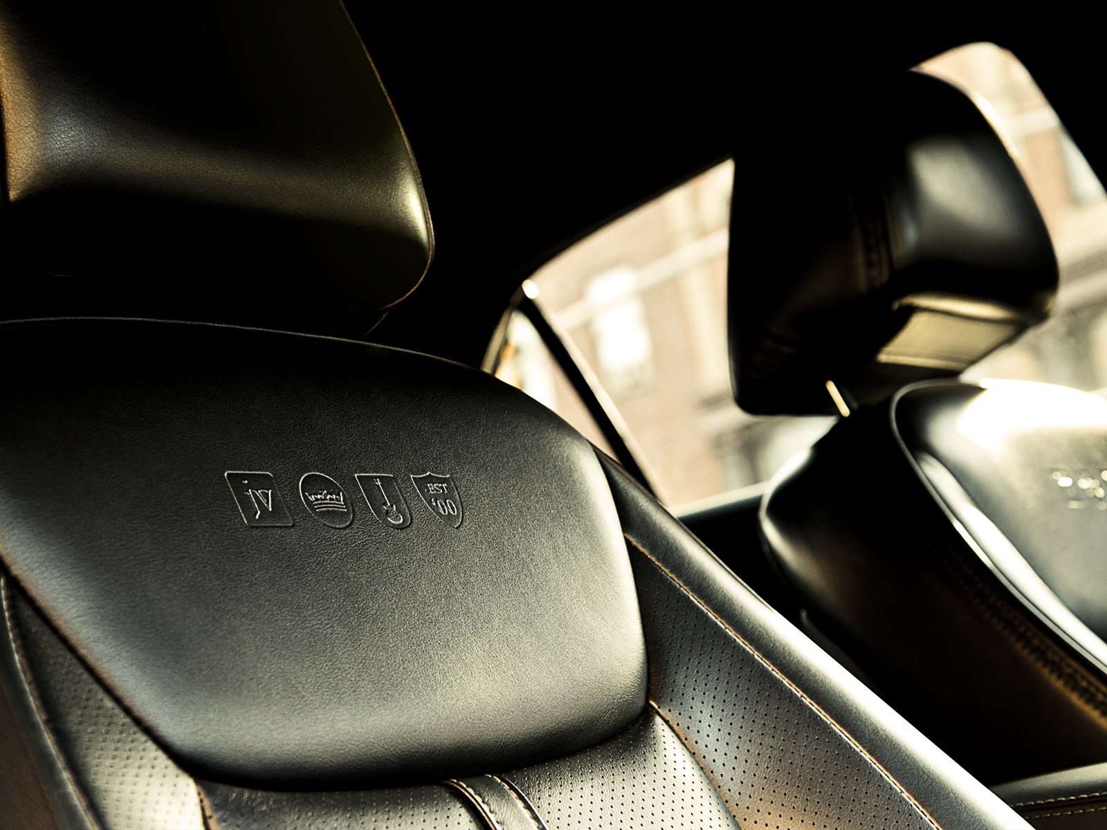 Chrysler 300C John Varvatos Limited Edition 2014 Chrysler 300C John Varvatos Limited Edition 2014