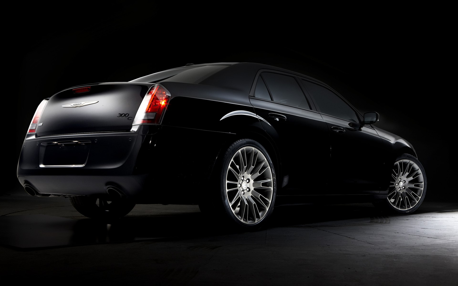 Chrysler 300C John Varvatos Limited Edition 2014