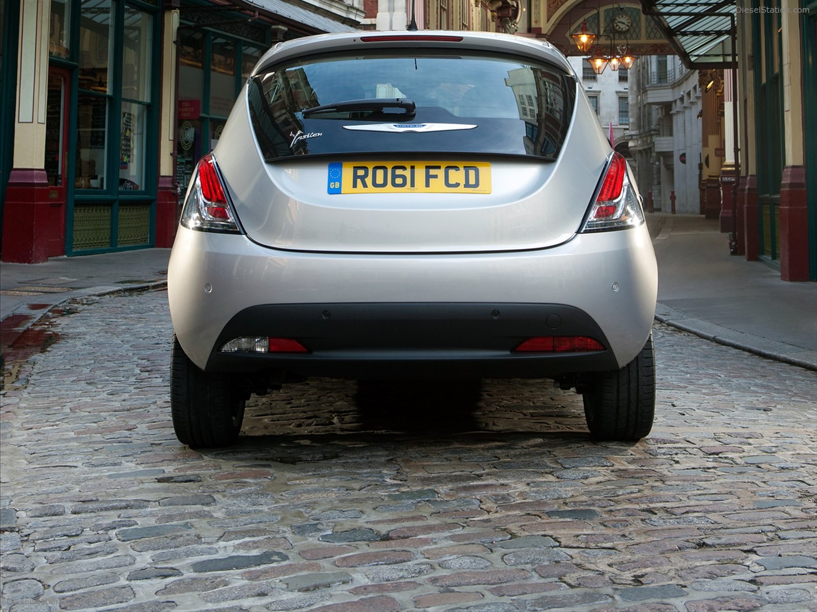 CHRYSLER YPSILON 2012