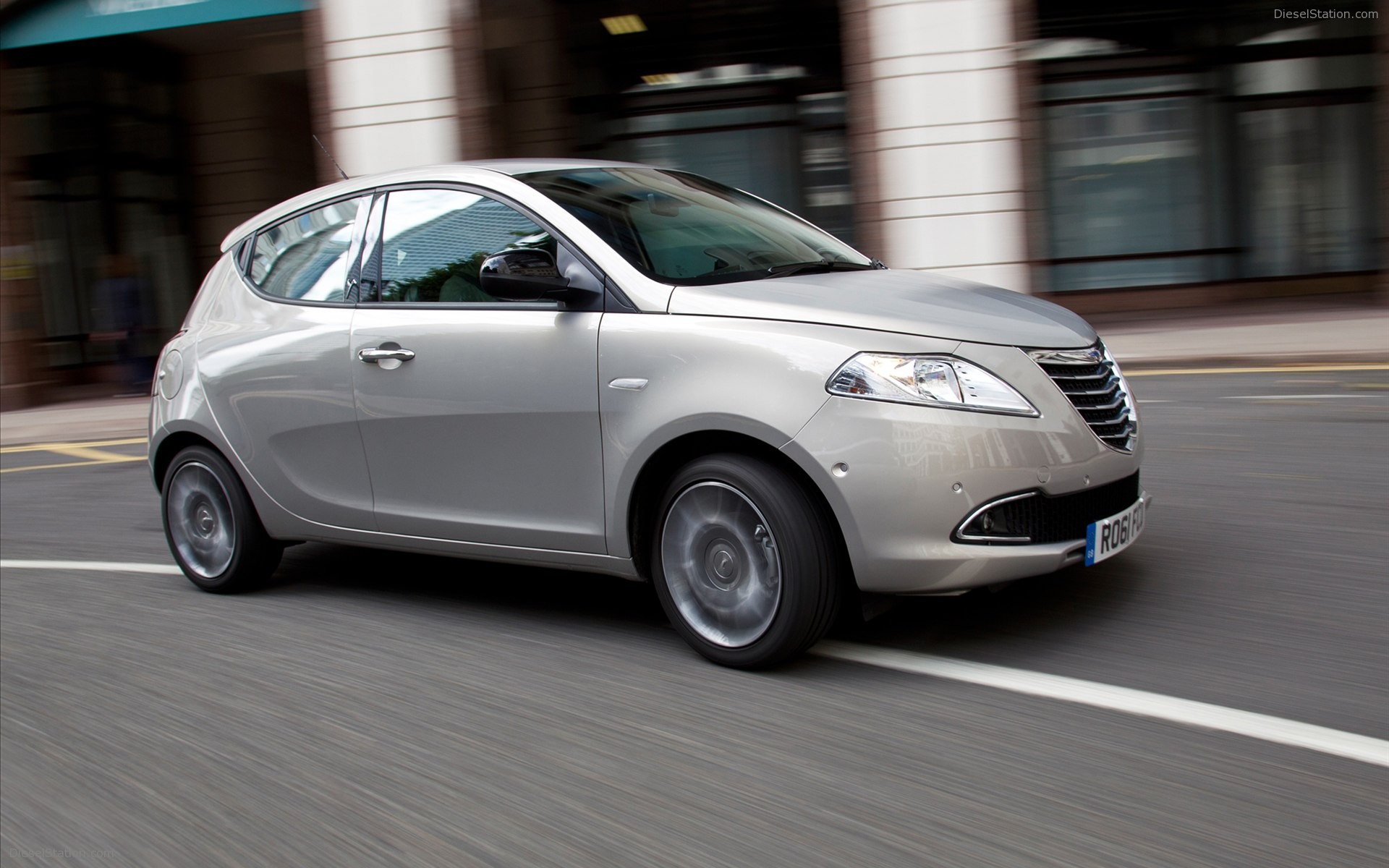 CHRYSLER YPSILON 2012