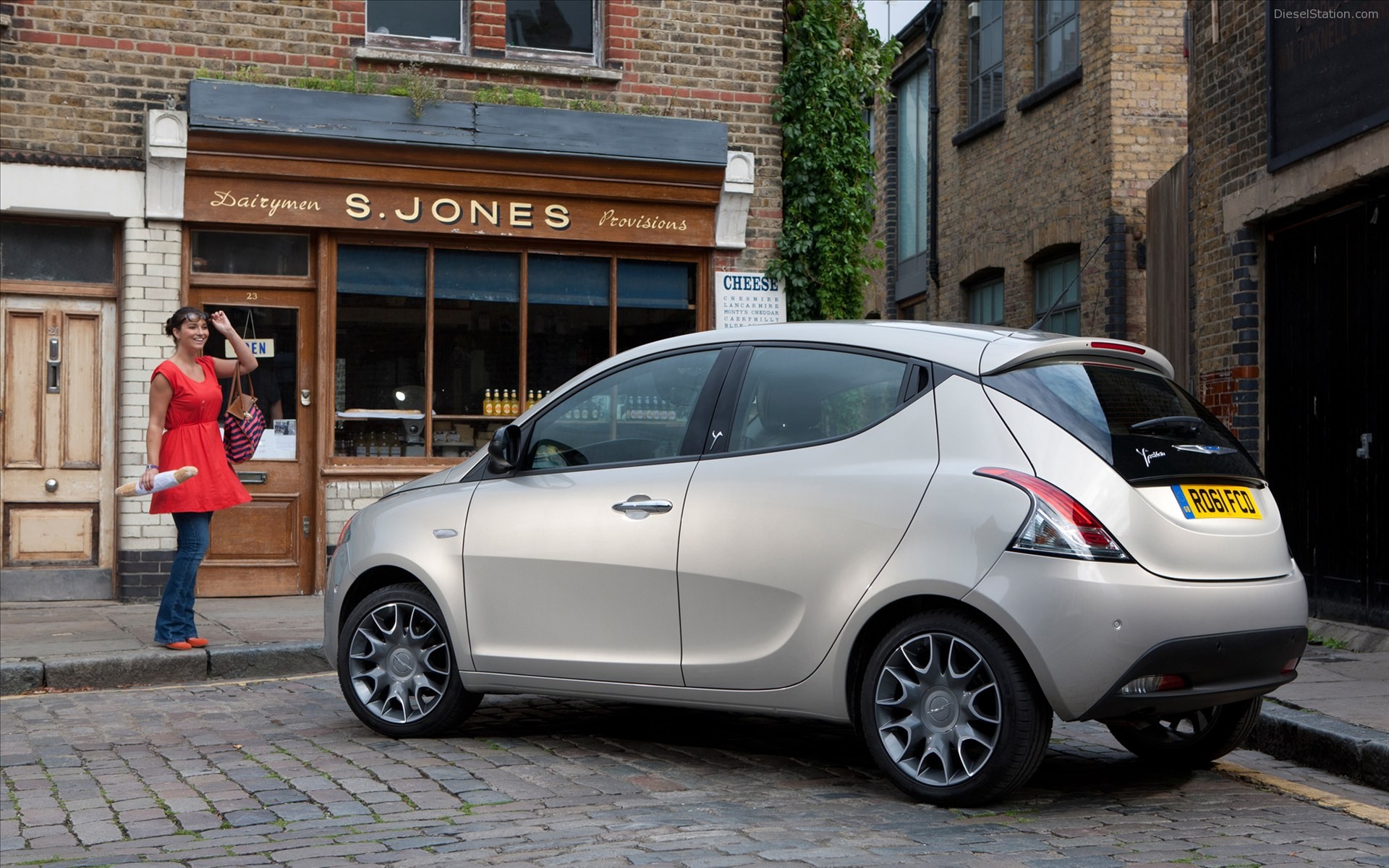 CHRYSLER YPSILON 2012