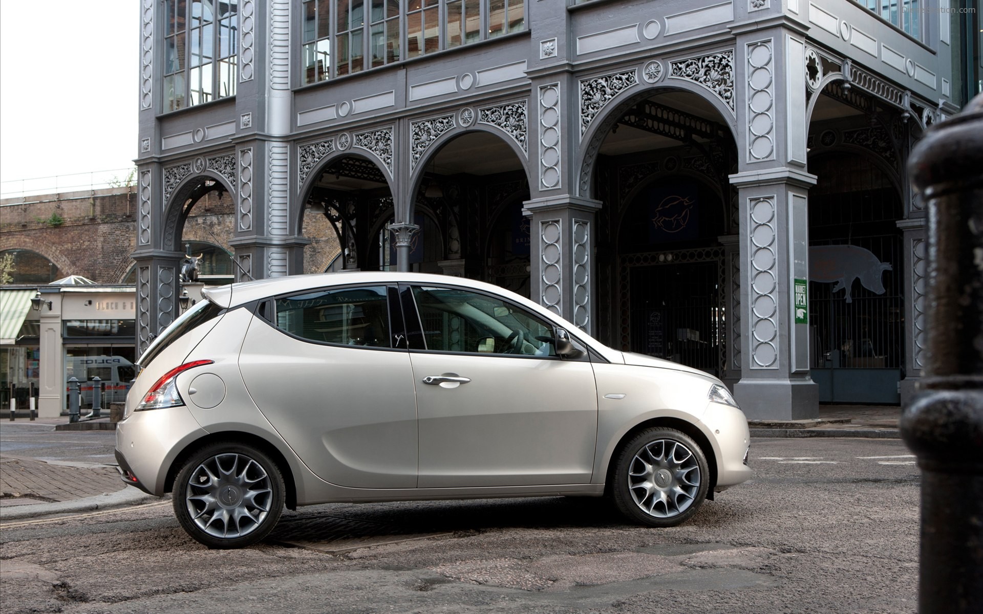 CHRYSLER YPSILON 2012