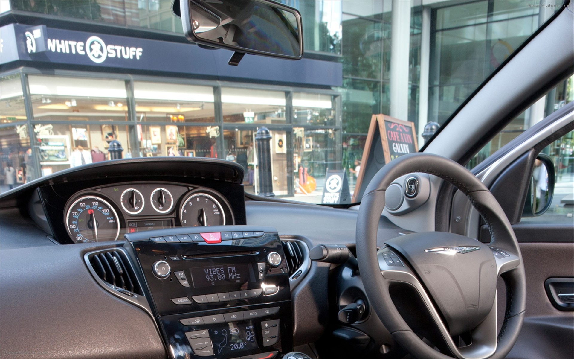 CHRYSLER YPSILON 2012