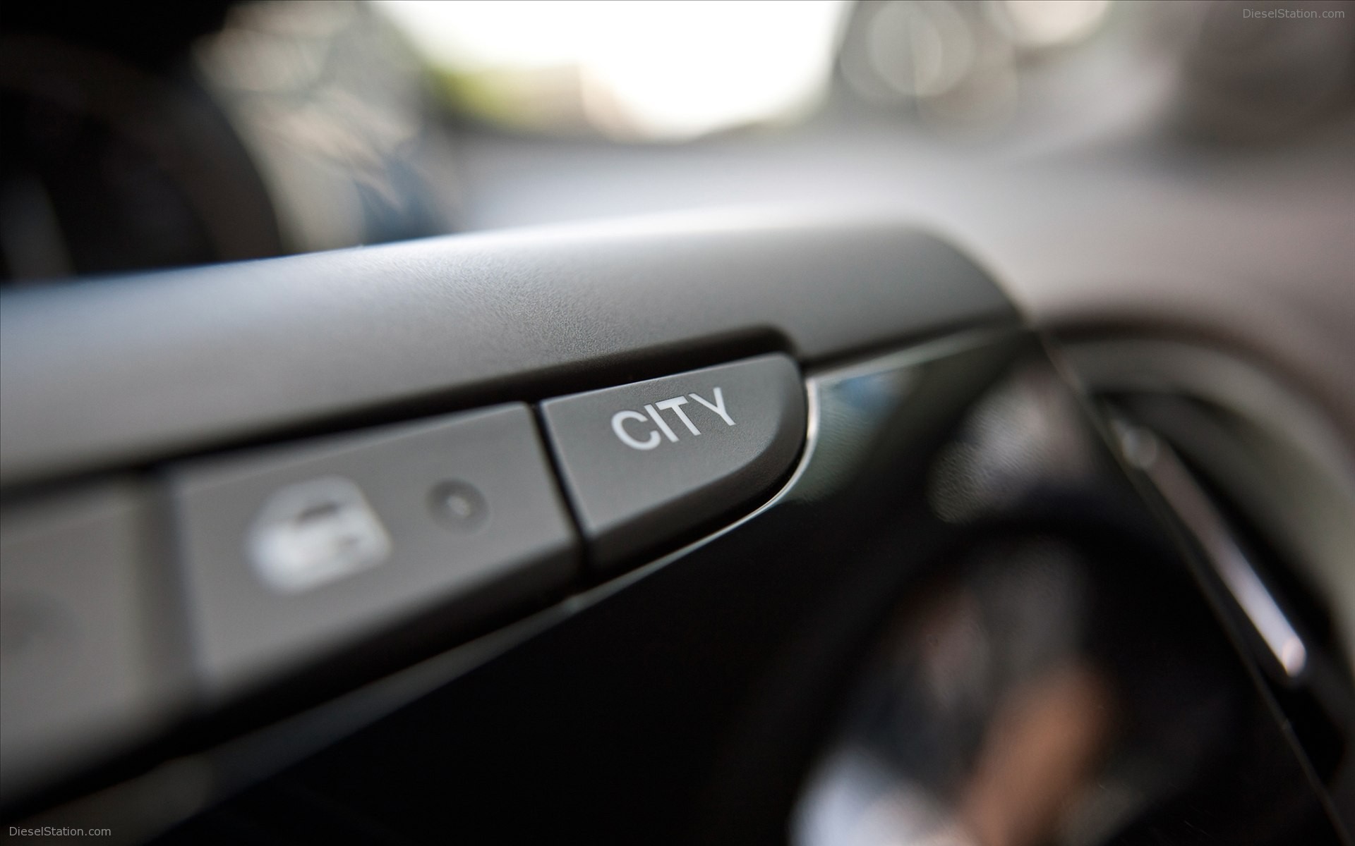 CHRYSLER YPSILON 2012