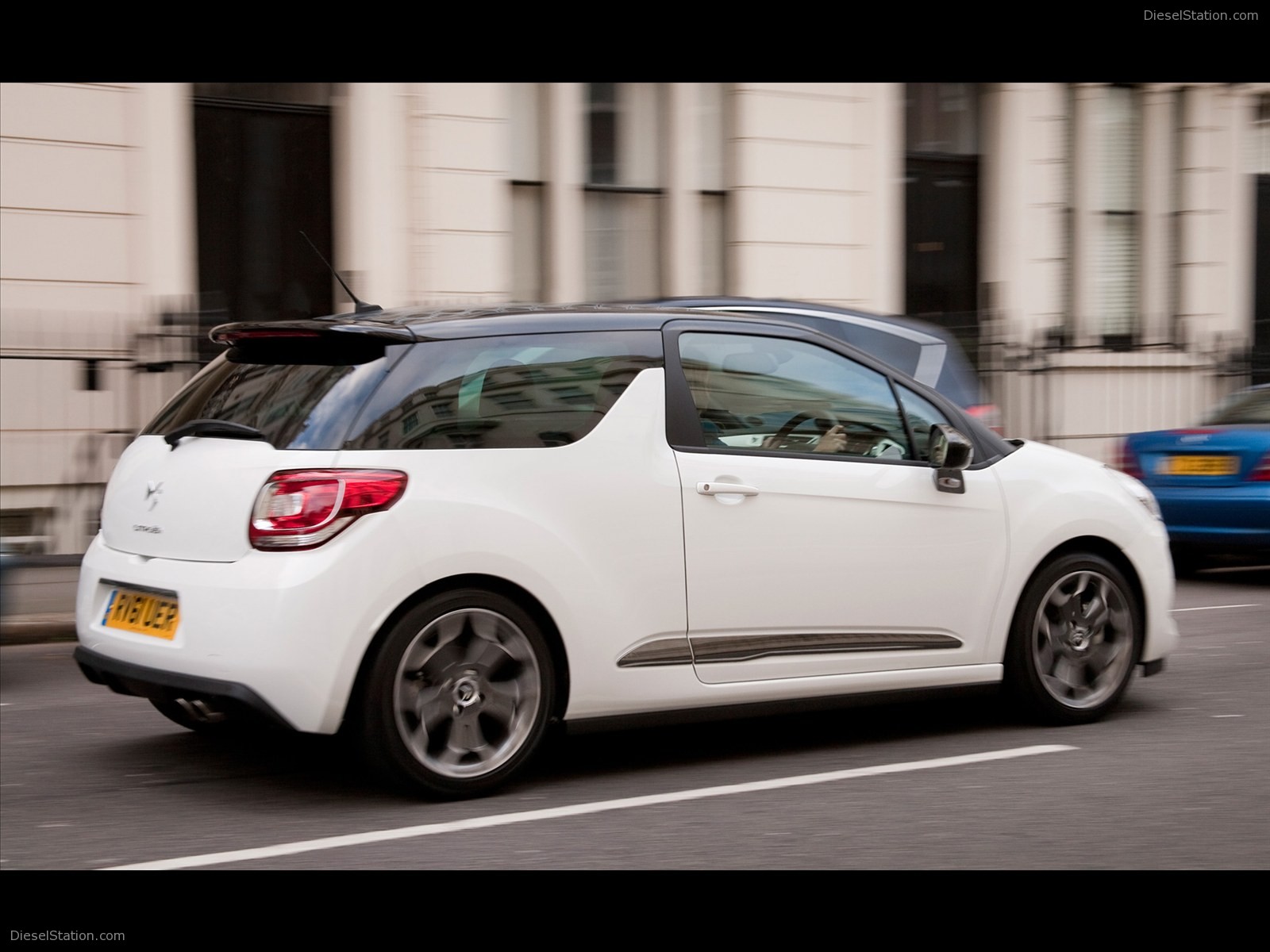 Citroen DS3 Ultra Prestige 2012