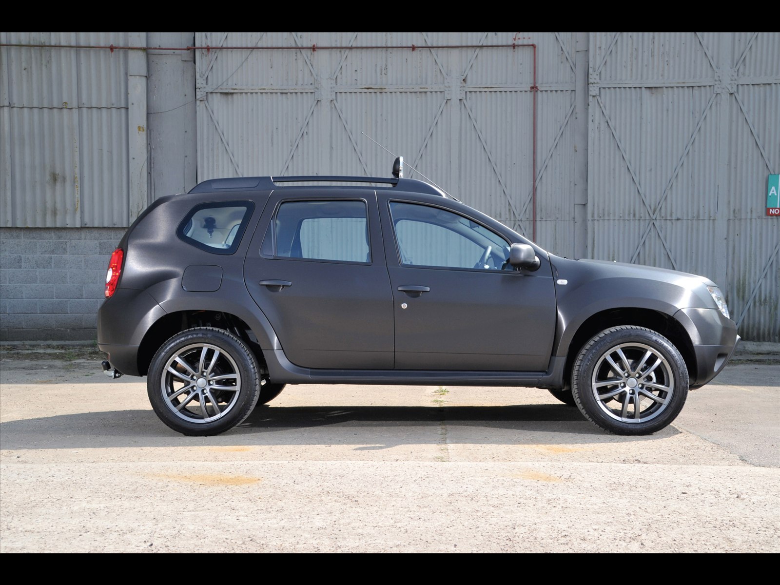 Dacia Duster Black Edition 2013