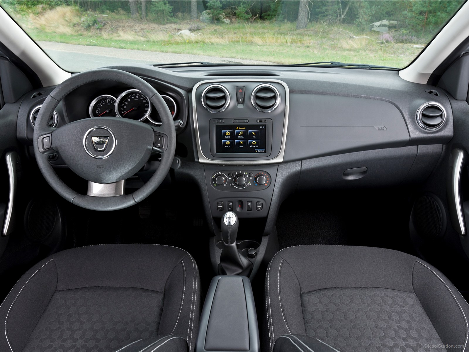 Dacia Sandero 2013