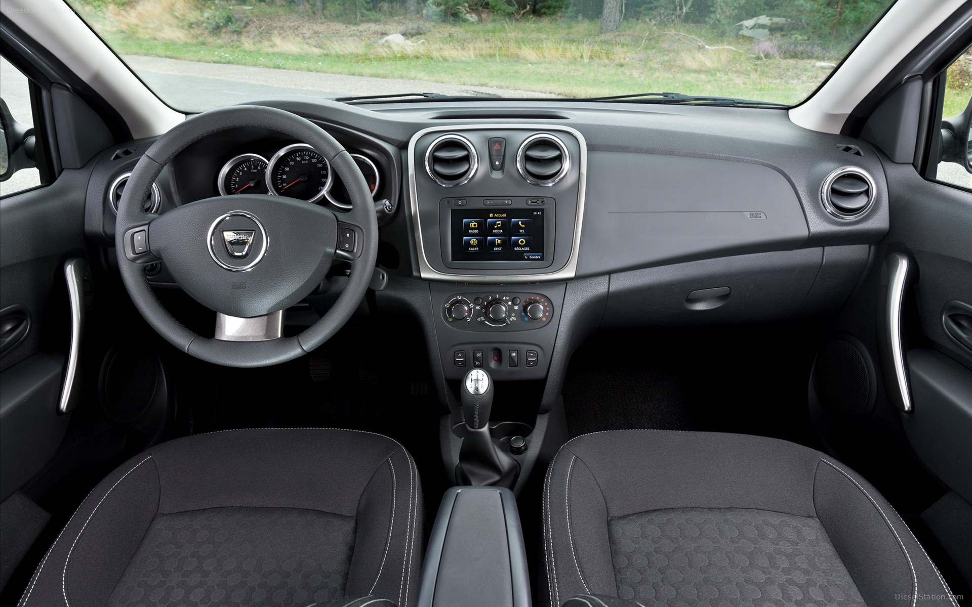 Dacia Sandero 2013