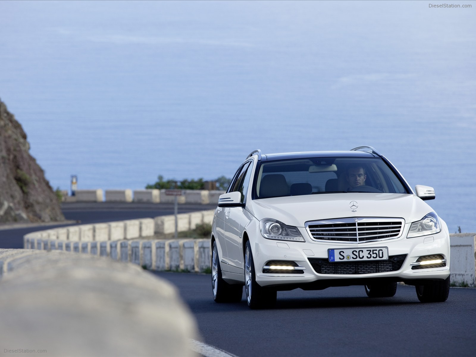 Mercedes-Benz C-Class Estate 2011