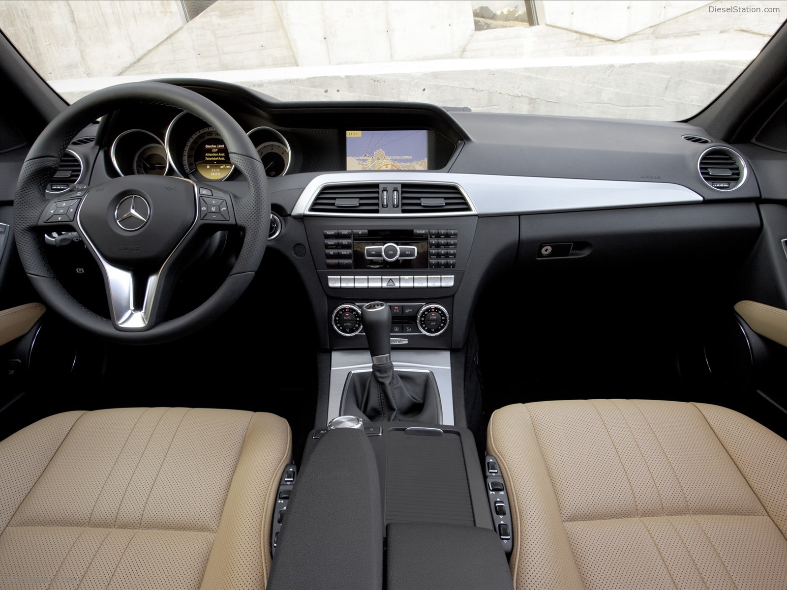 Mercedes-Benz C-Class Estate 2011