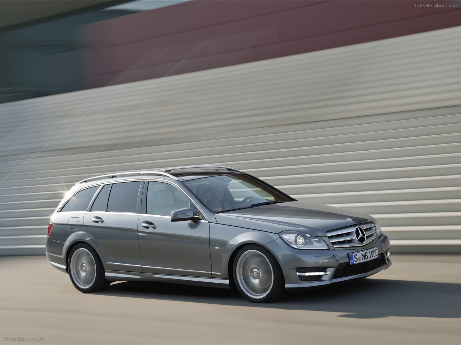 Mercedes-Benz C-Class Estate 2011