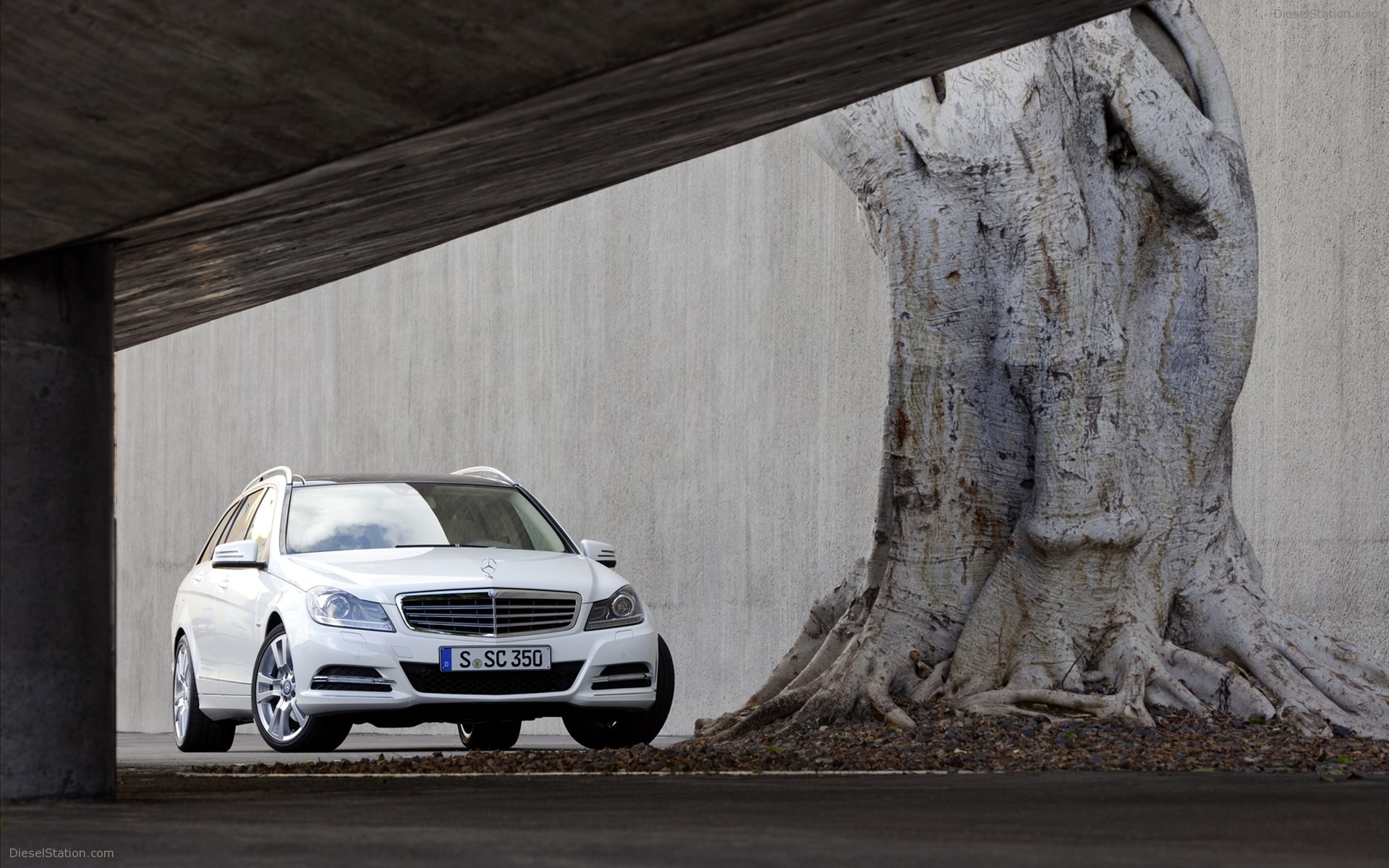 Mercedes-Benz C-Class Estate 2011