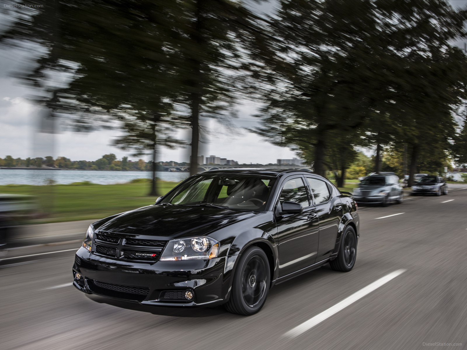 Dodge Avenger Blacktop Edition 2013