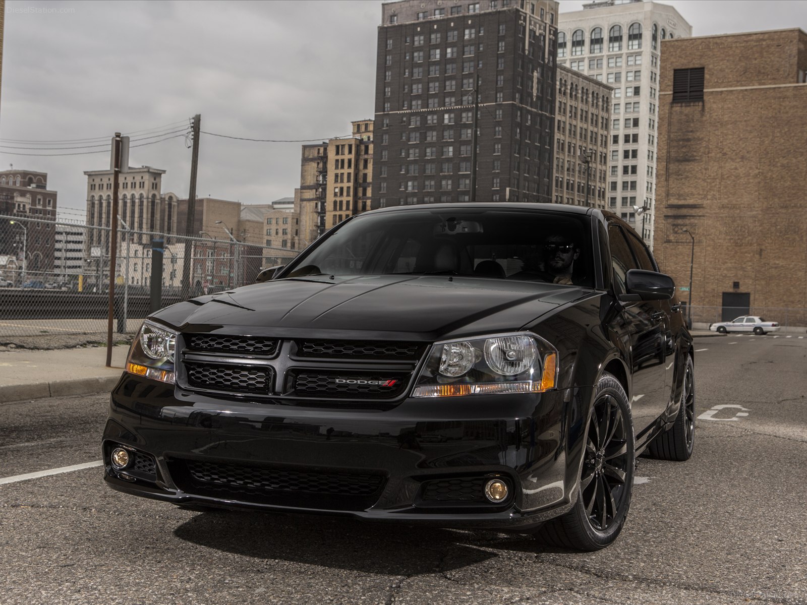 Dodge Avenger Blacktop Edition 2013