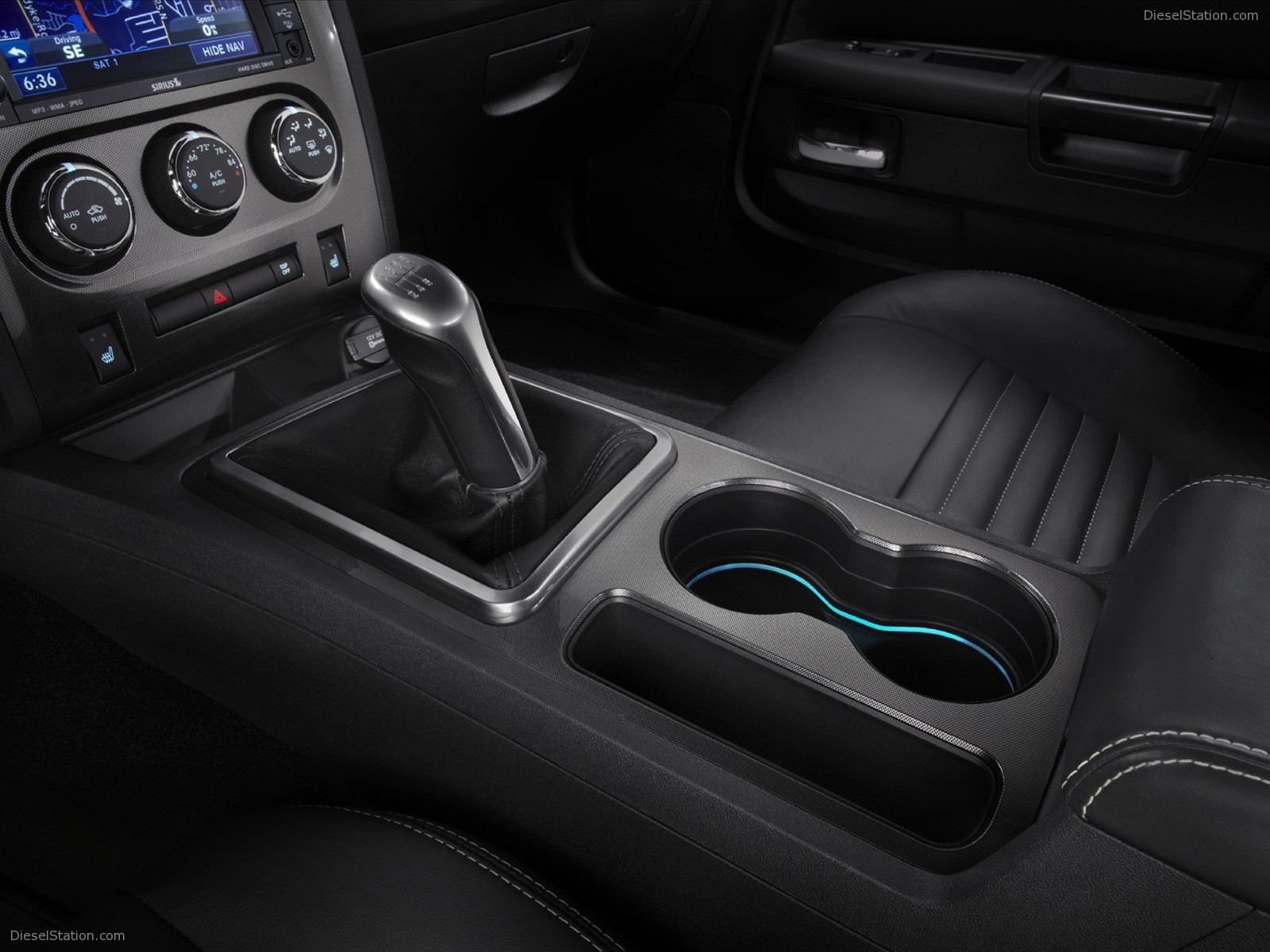 Dodge Challenger 2011