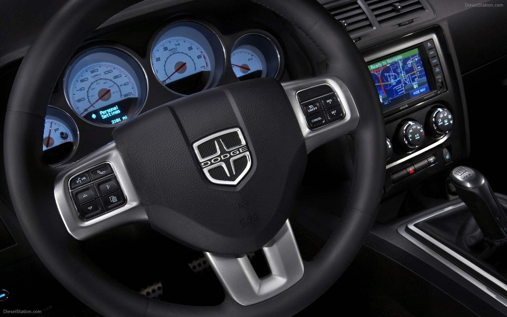 Dodge Challenger 2011