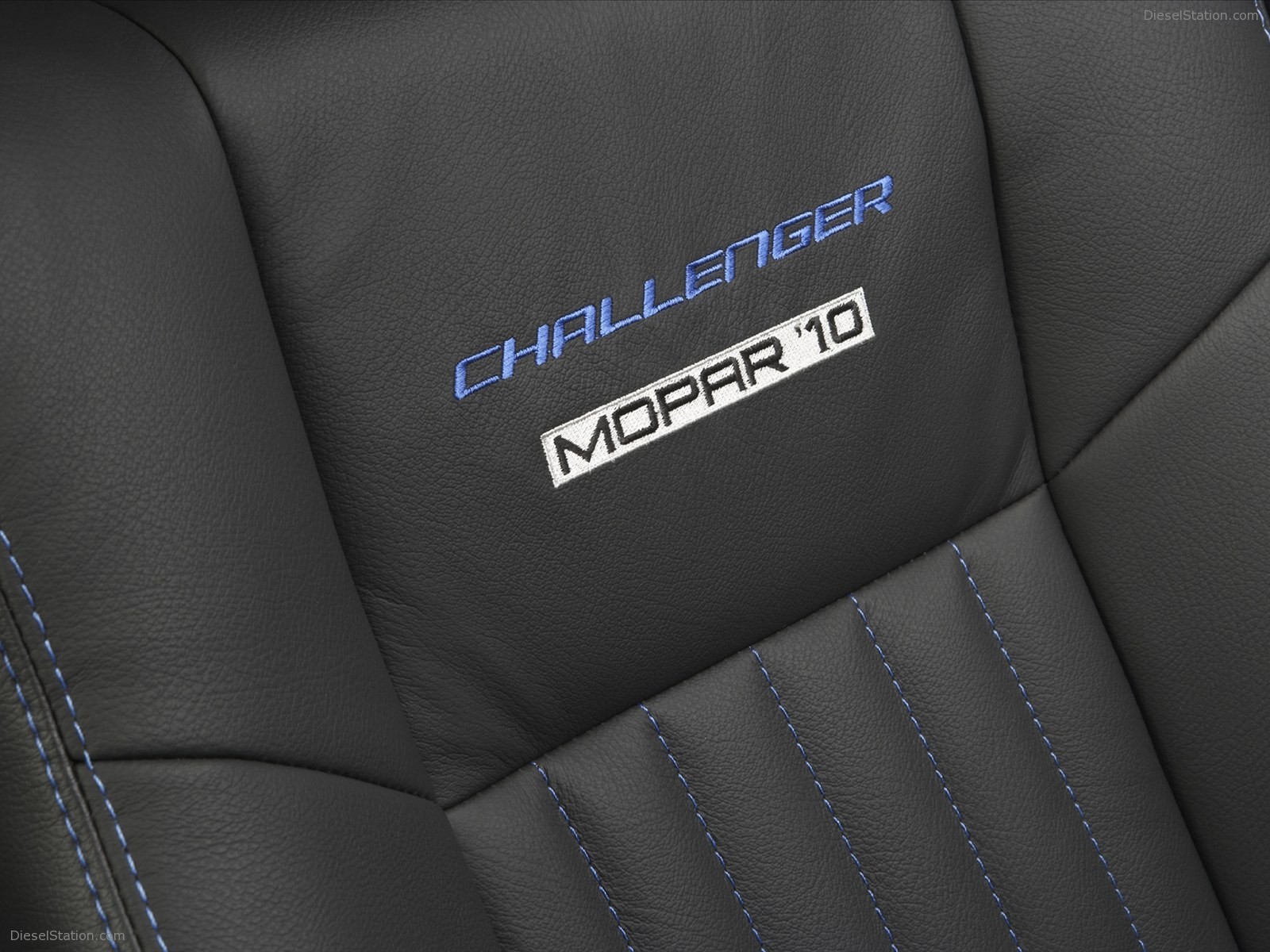 Dodge Challenger Mopar 2010