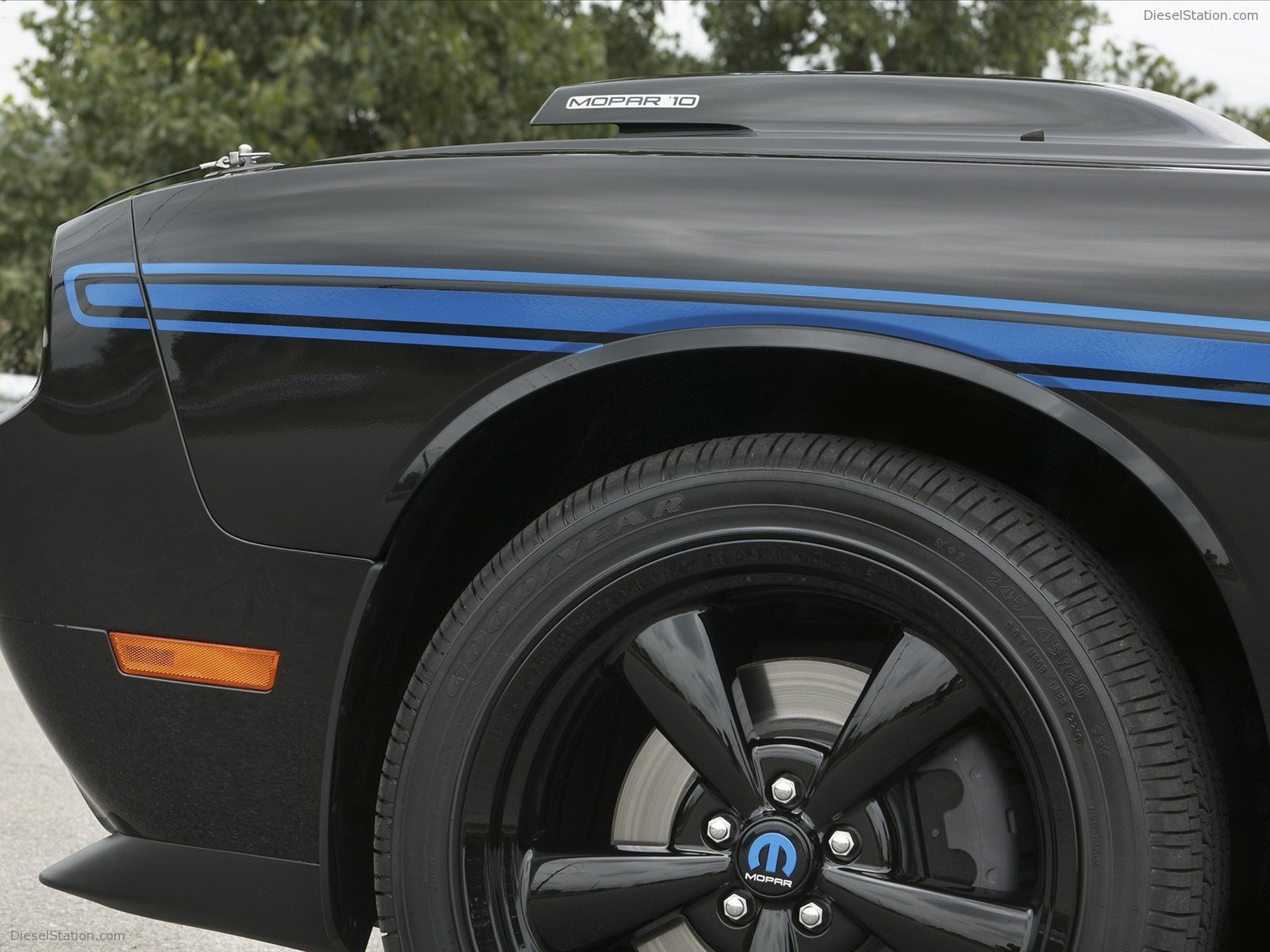 Dodge Challenger Mopar 2010