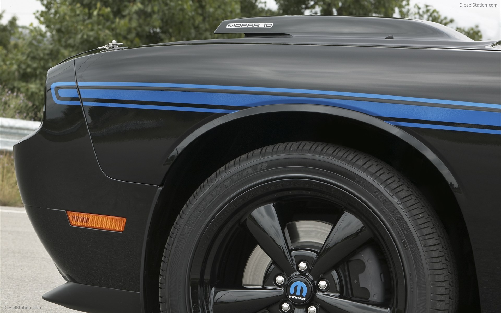 Dodge Challenger Mopar 2010