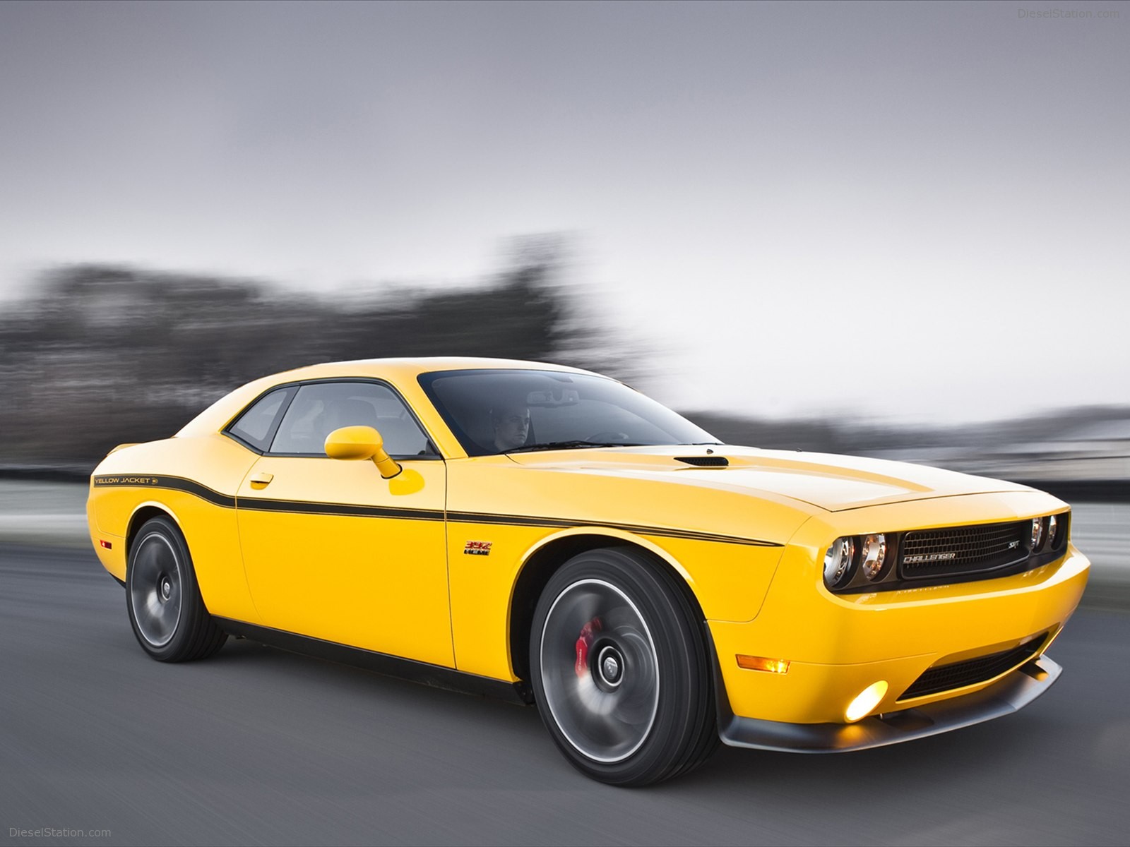 Dodge Challenger SRT8 392 Yellow Jacket 2012 Dodge Challenger SRT8 392 Yellow Jacket 2012