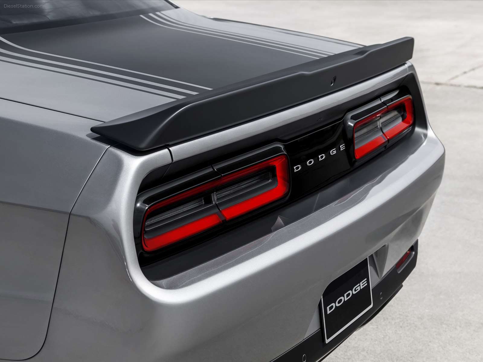 Dodge Challenger Shaker 2015