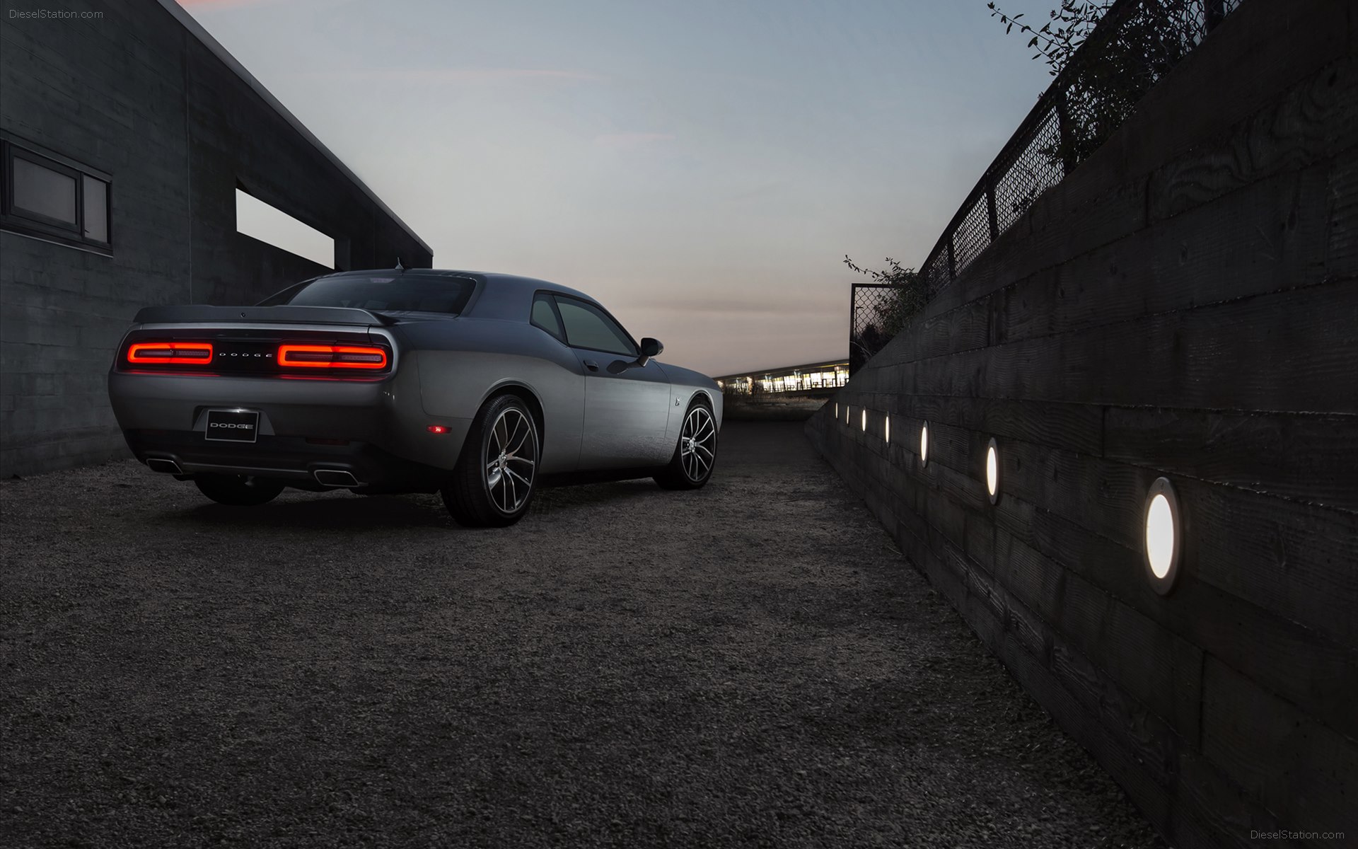 Dodge Challenger Shaker 2015