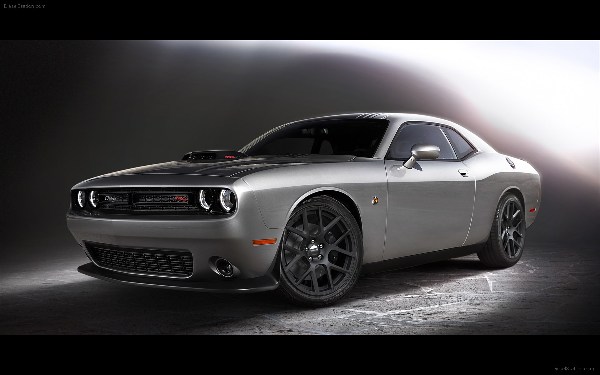 Dodge Challenger Shaker 2015