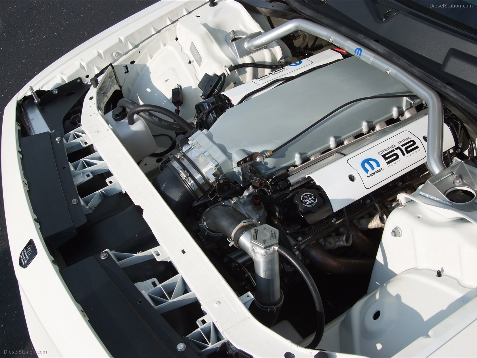 Dodge Challenger V10 Mopar Drag Pak