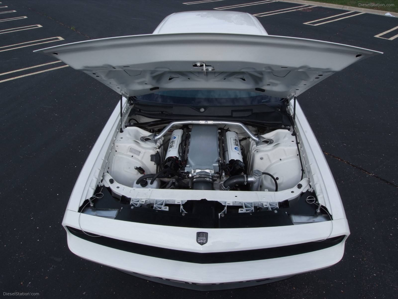 Dodge Challenger V10 Mopar Drag Pak