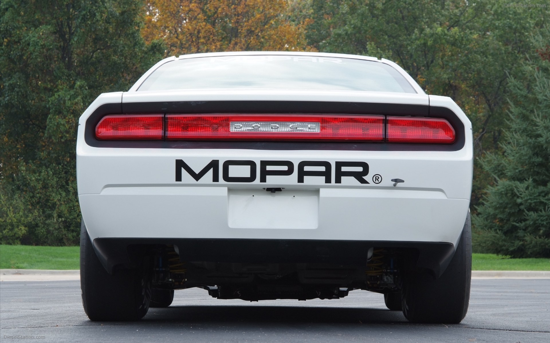 Dodge Challenger V10 Mopar Drag Pak