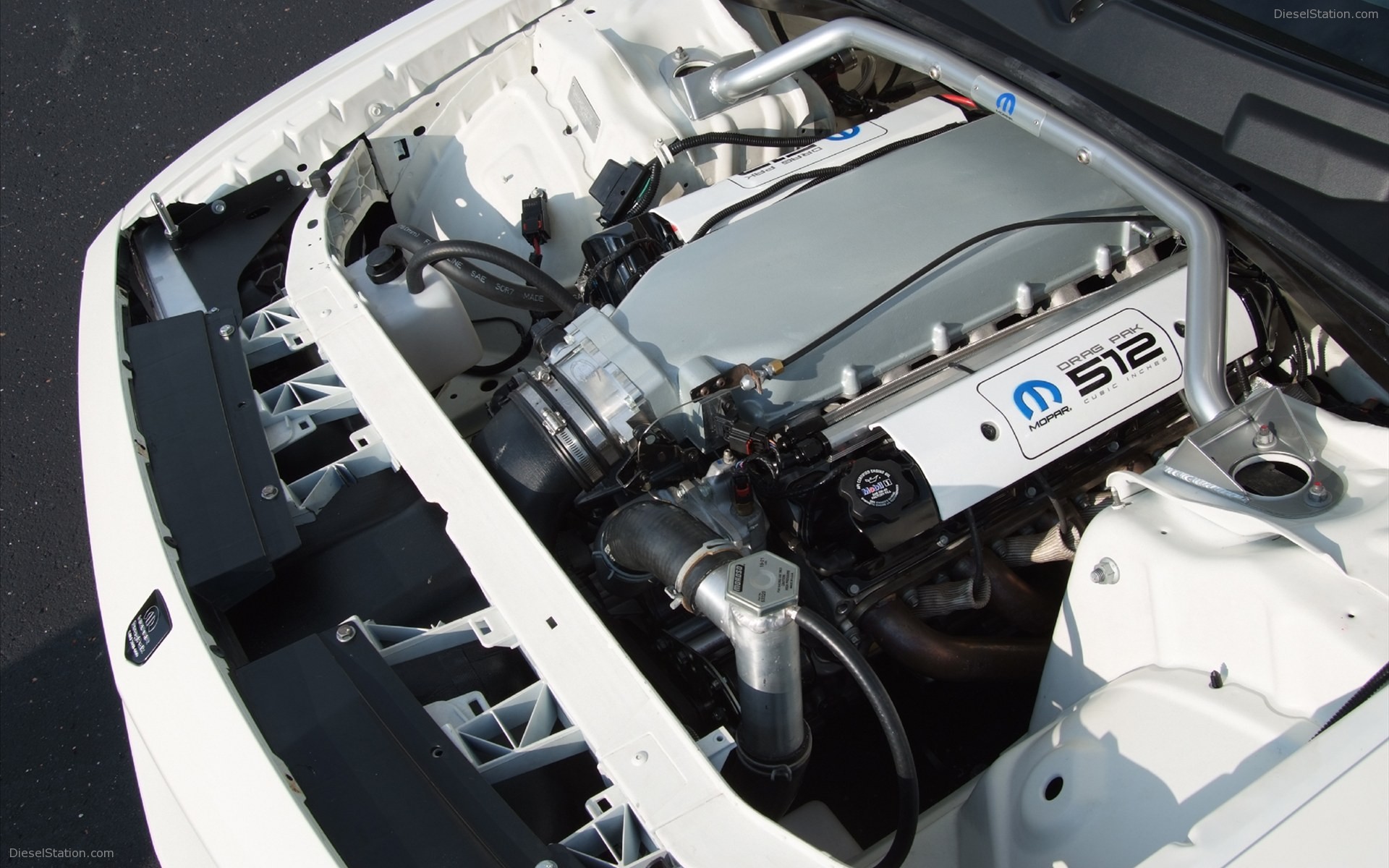 Dodge Challenger V10 Mopar Drag Pak