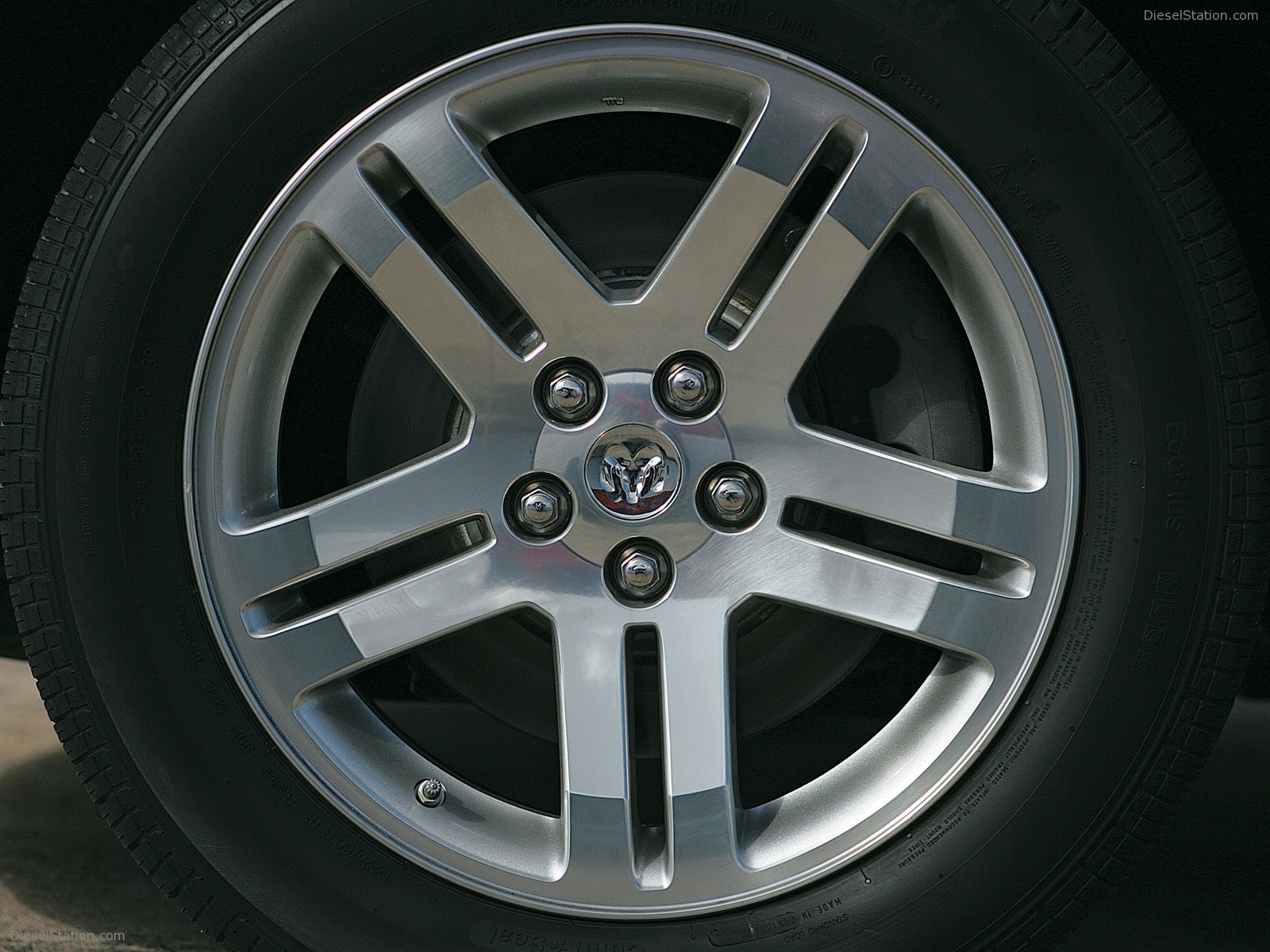 Dodge Charger (2005)