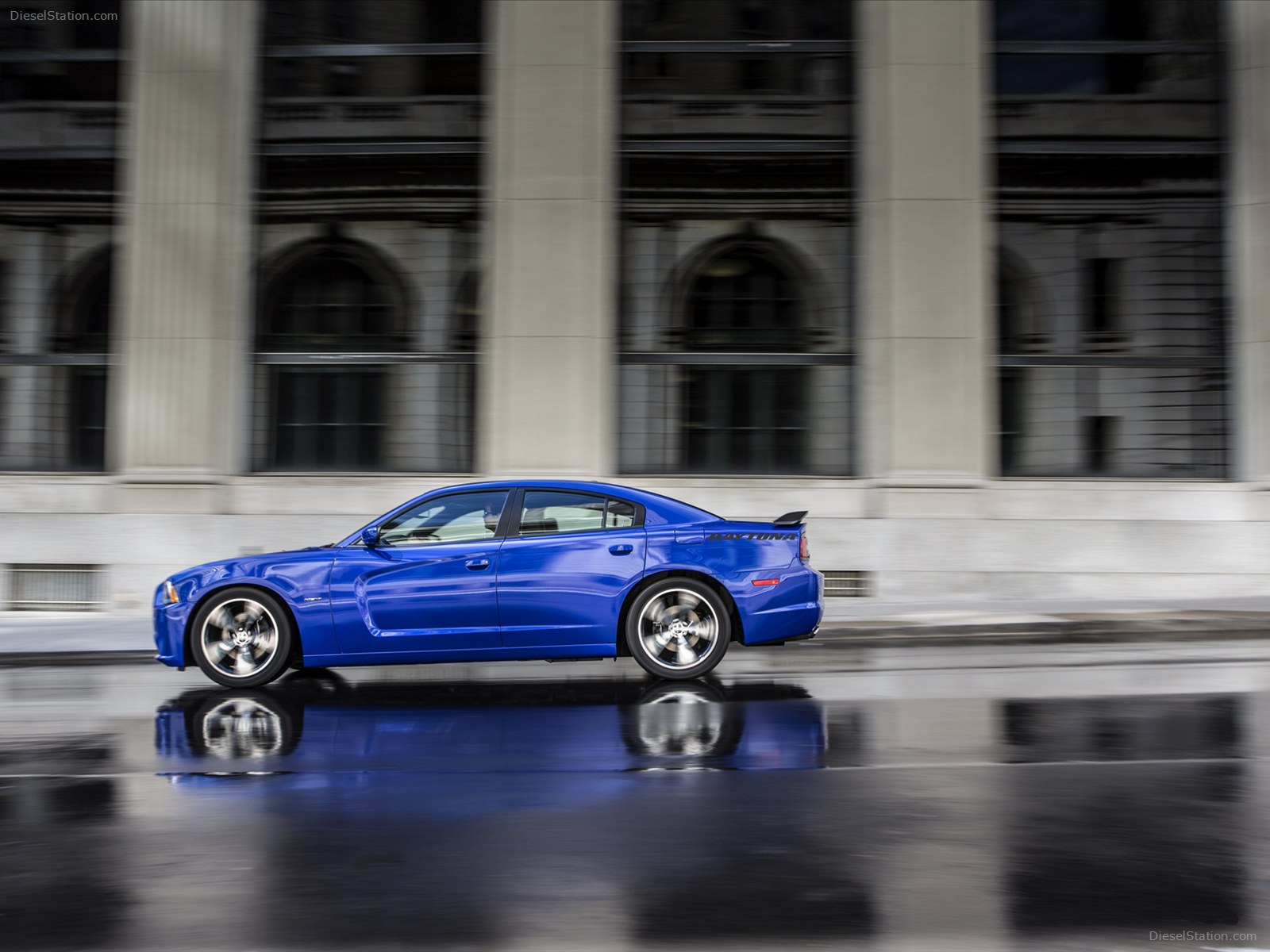 Dodge Charger Daytona 2013