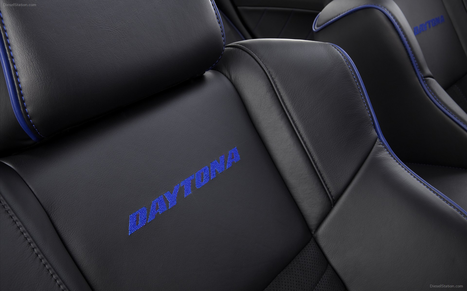 Dodge Charger Daytona 2013