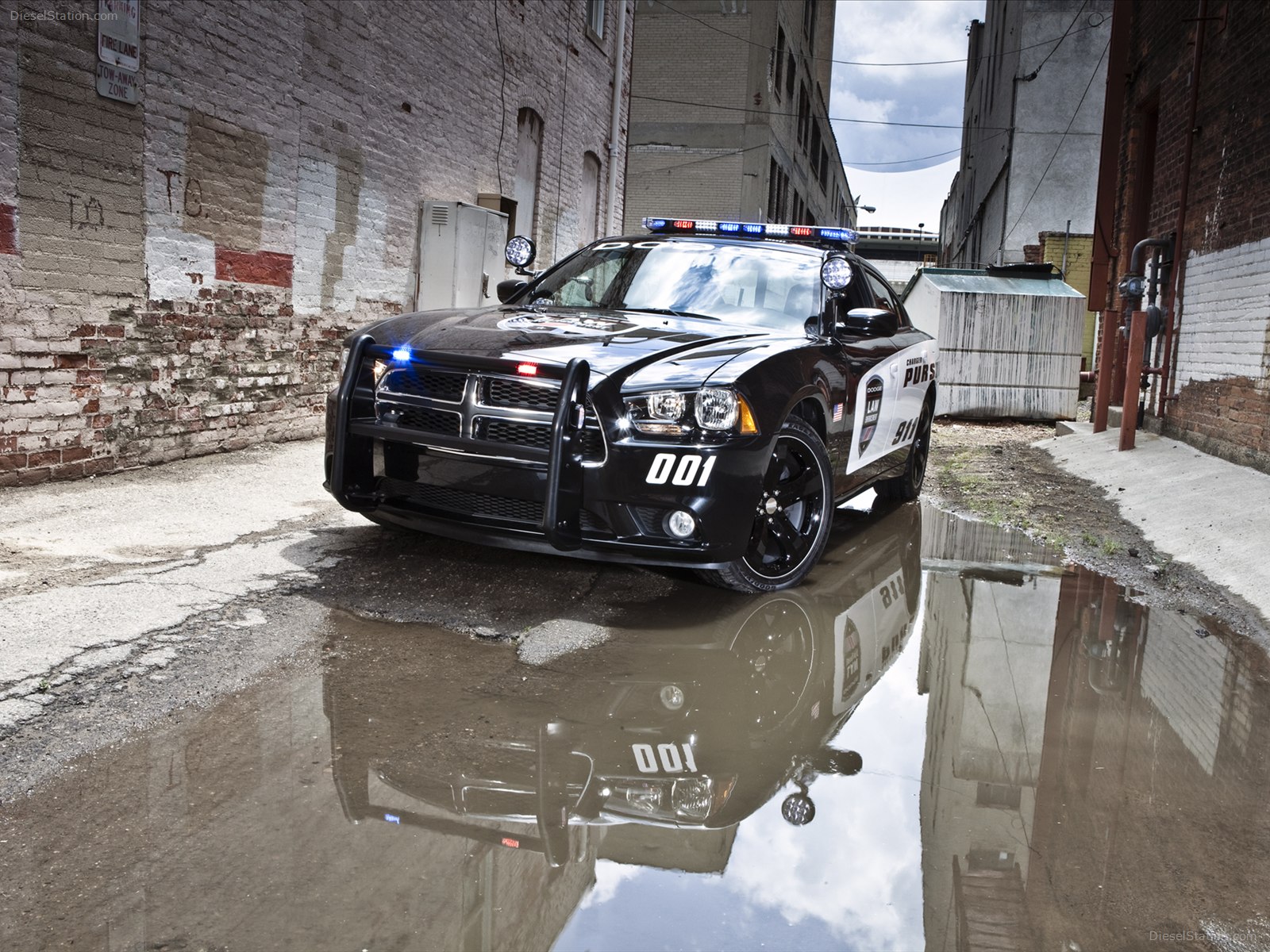 Dodge Charger Pursuit 2013