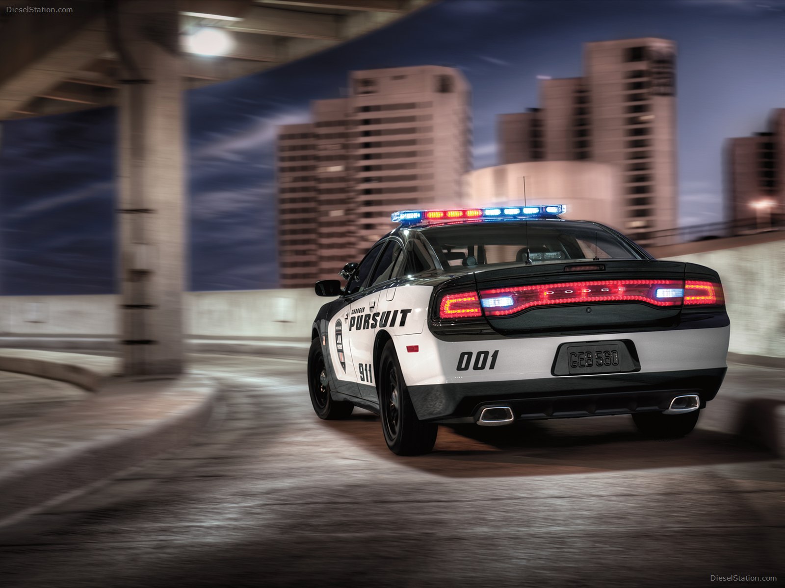 Dodge Charger Pursuit 2013