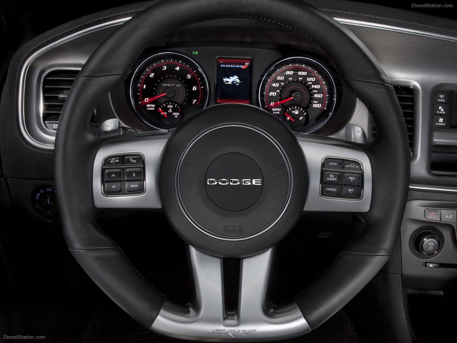 Dodge Charger SRT8 Super Bee 2012