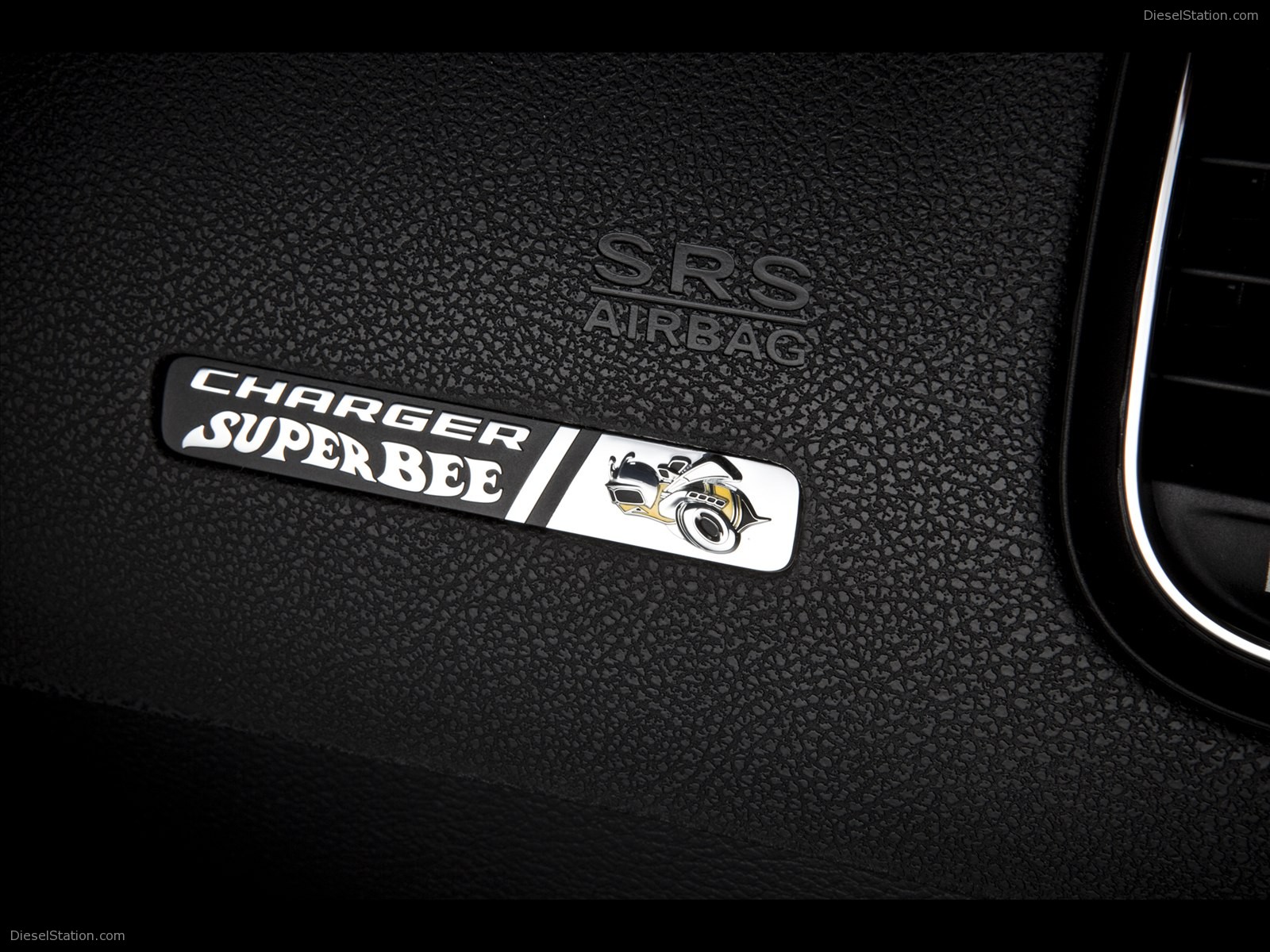 Dodge Charger SRT8 Super Bee 2012