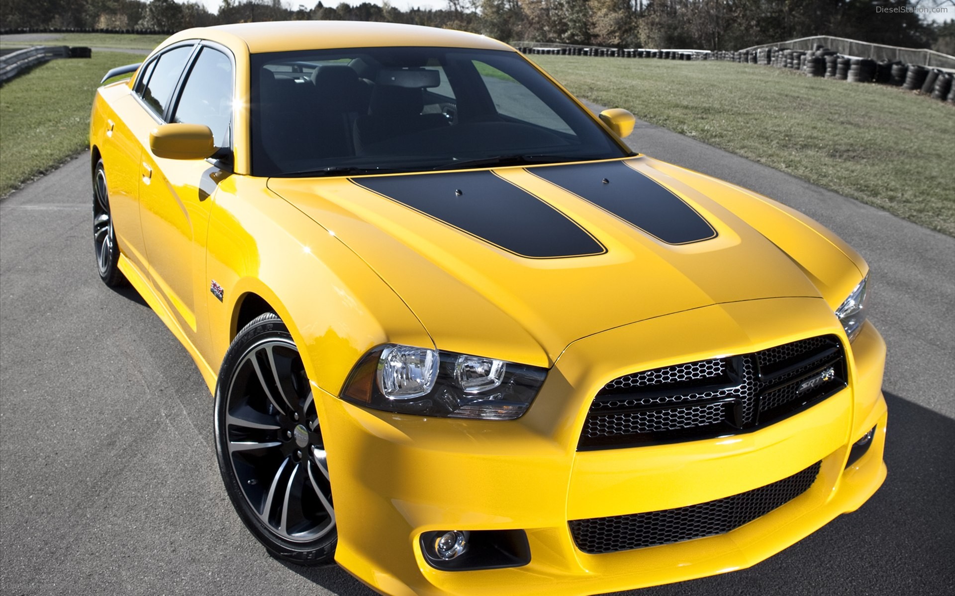 Dodge Charger SRT8 Super Bee 2012