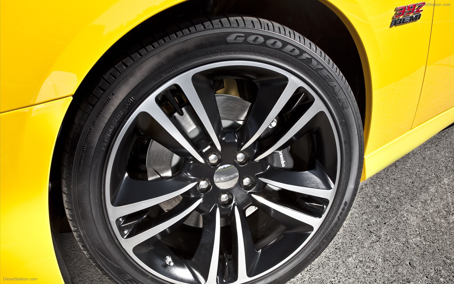 Dodge Charger SRT8 Super Bee 2012