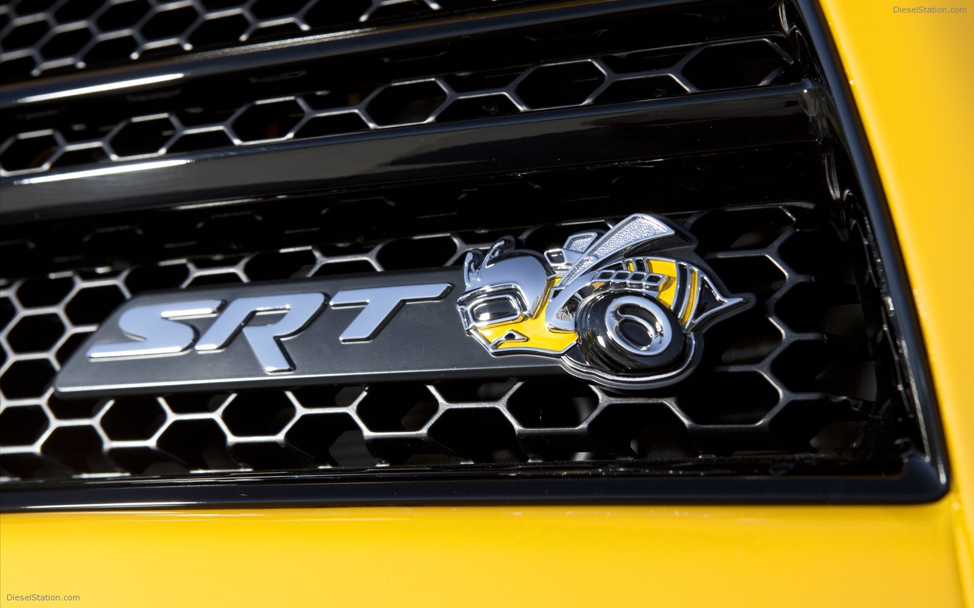 Dodge Charger SRT8 Super Bee 2012
