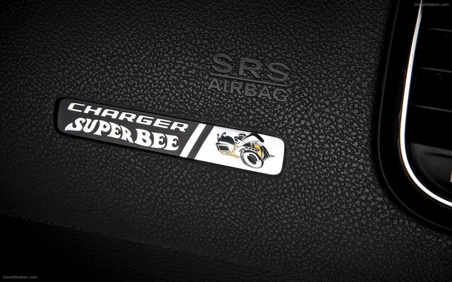 Dodge Charger SRT8 Super Bee 2012