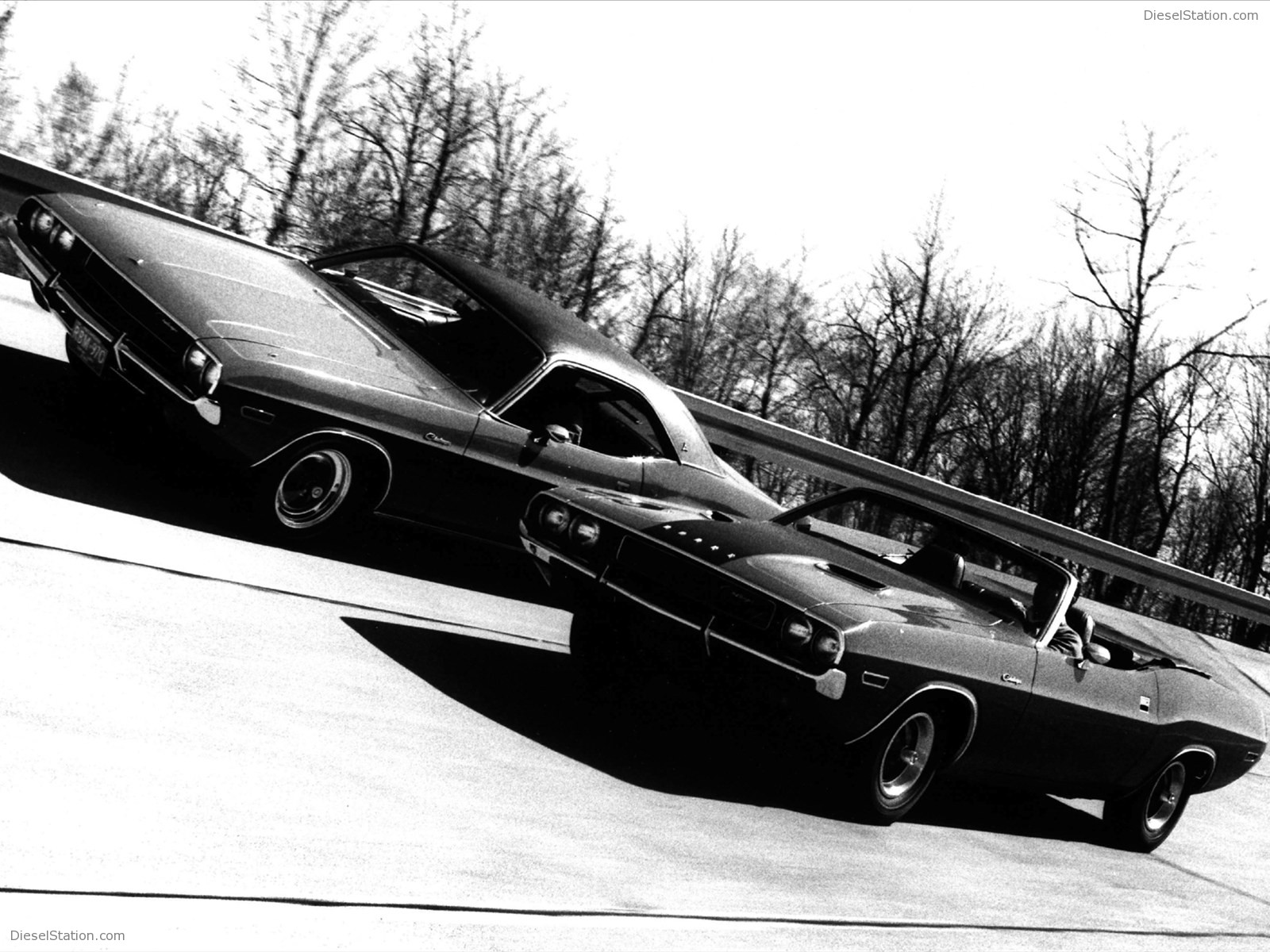 Dodge Challenger: Forty Years of a Dodge Muscle-car Legend Dodge Challenger: Forty Years of a Dodge Muscle-car Legend